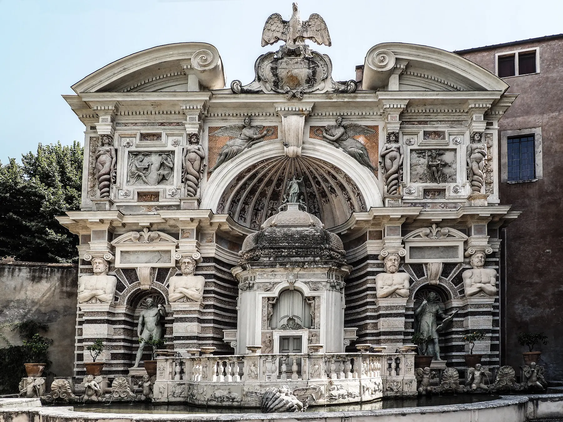 The Organ Fountain at Villa d'Este in Tivoli, a baroque facade of stucco, mosaic and niches.